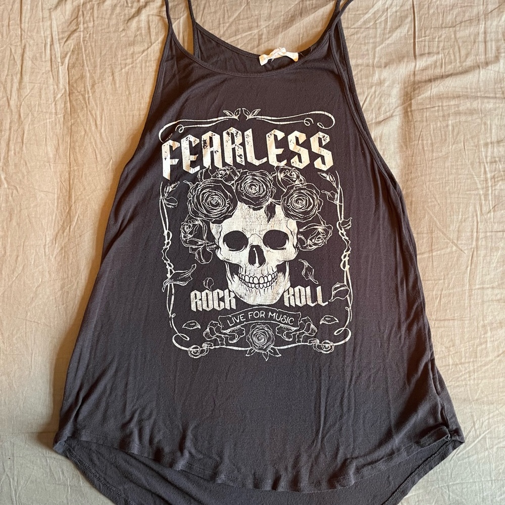 Blackish grey tank top with skull